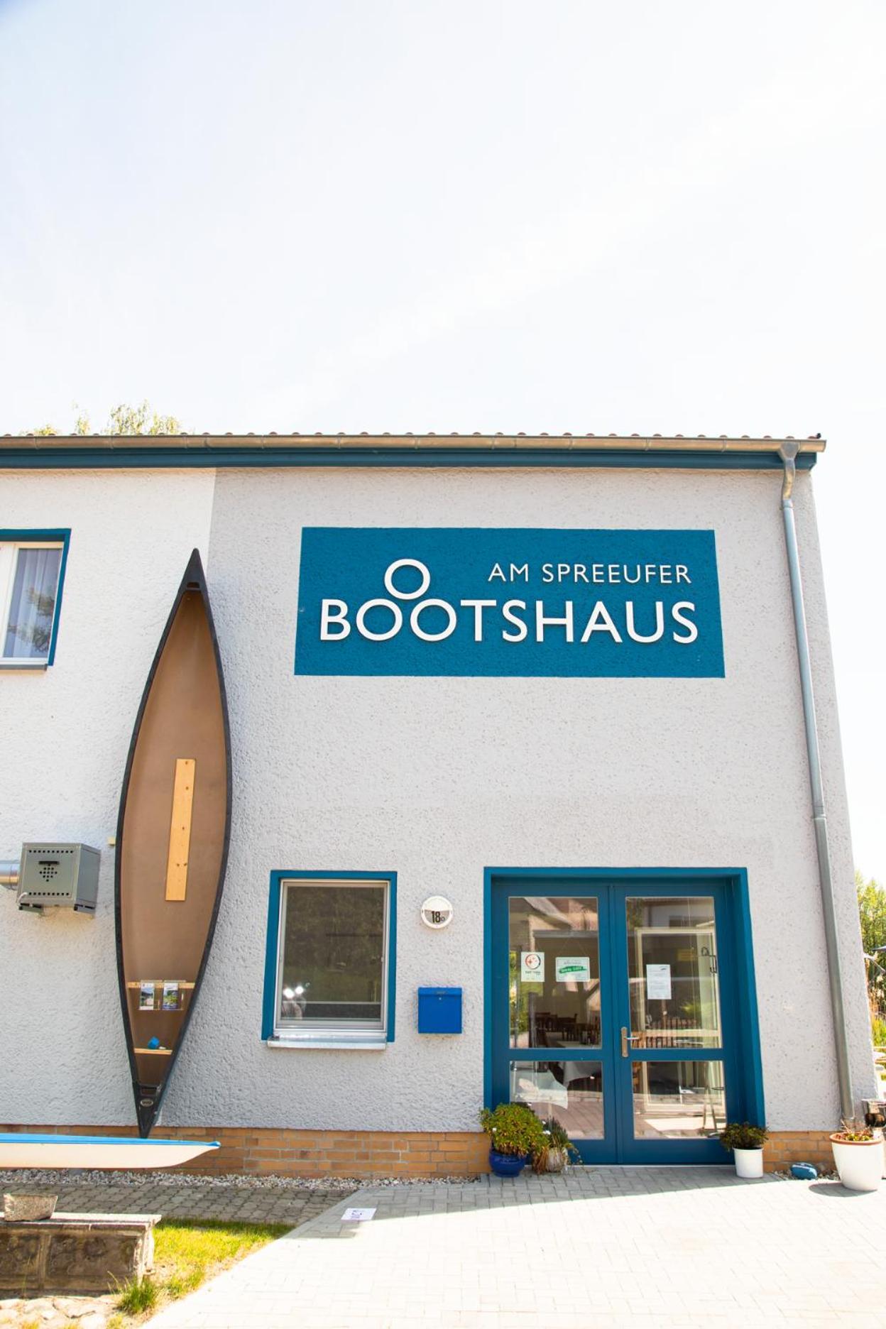 Отель Boootshaus - Am Spreeufer Бесков Экстерьер фото